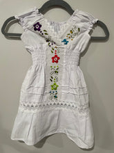 Load image into Gallery viewer, Girl’s Mexican dress

