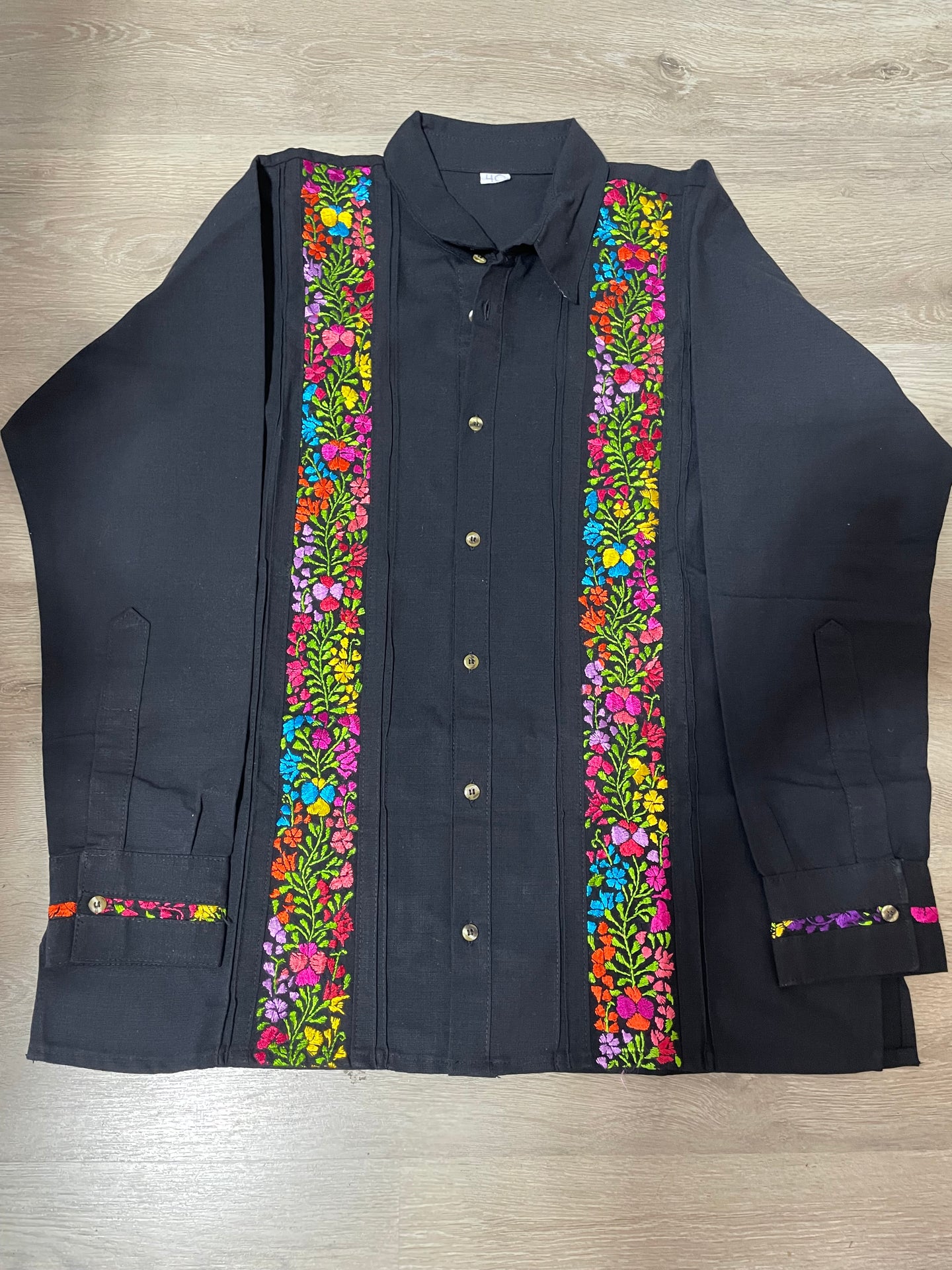 Black Guayabera - Floral Detail