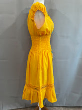 Load and play video in Gallery viewer, VESTIDO CRUZADO
