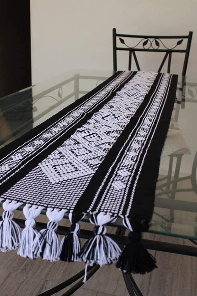 Camino de Mesa - Black and White