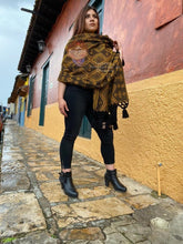 Load image into Gallery viewer, Geometric Print Rebozo - Multicolor
