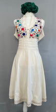 Load image into Gallery viewer, VESTIDO SILVIA
