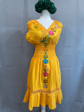 Load image into Gallery viewer, VESTIDO CRUZADO
